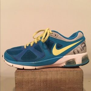Women’s Nike Air Max Run Lite 4 Sneakers